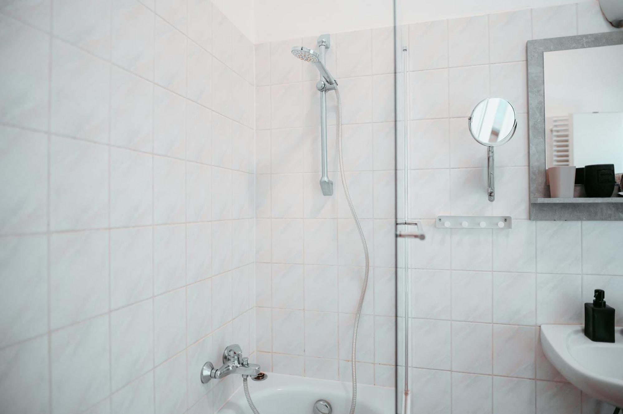 Raimond Apartment Ottakringer Top 10 비엔나 외부 사진